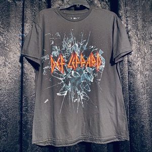 Def Leppard band T-shirt
